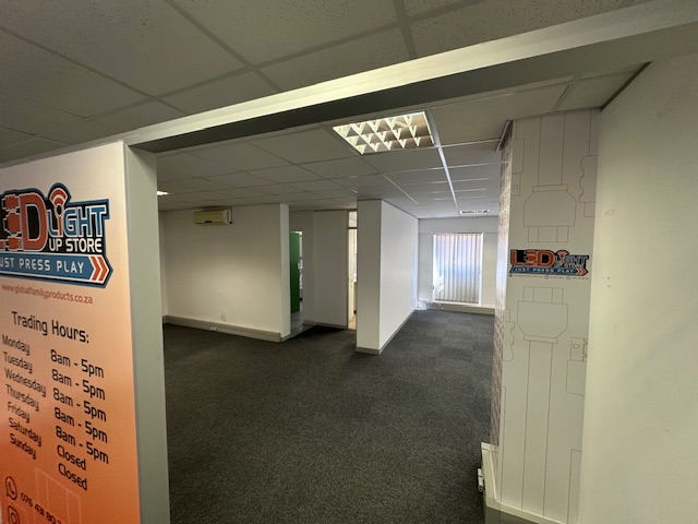 To Let commercial Property for Rent in Claremont Western Cape